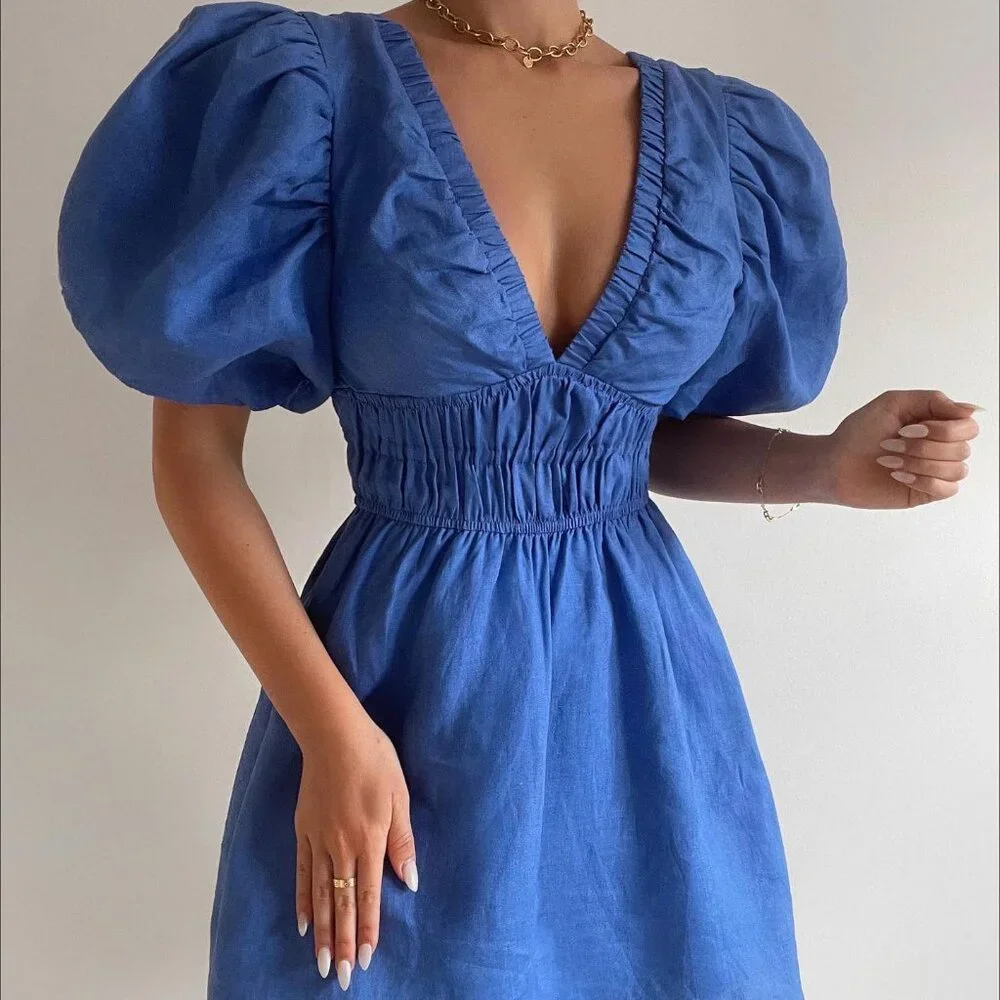 NEW Amalie the Label by Showpo Khaila LInen Lunge Puff Sleeve Mini Dress in Blue - Picture 5 of 11